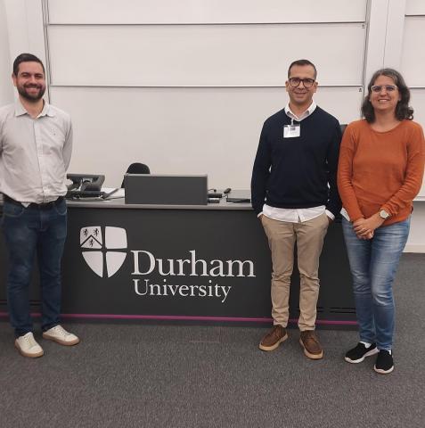 Docentes posam para foto